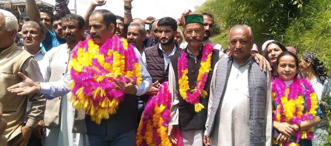 Anirudh-Singh-at-Kasumpti-Constituency