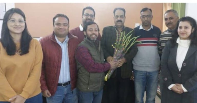 C41910F9-29F6-4DA2-A983-2CDD6793CDAF