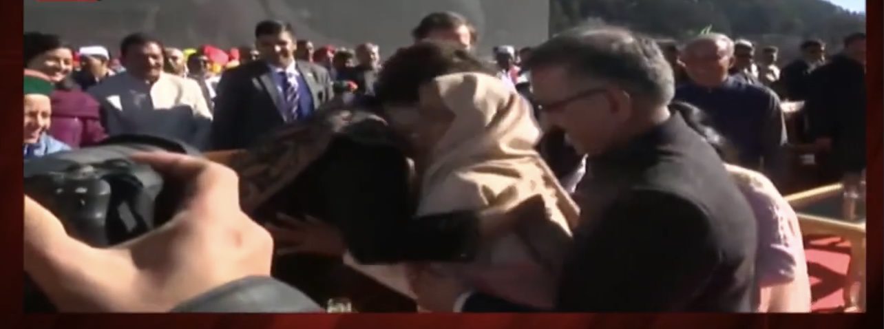 F25411FF-E459-41FD-8ABF-B2CBA490E18B