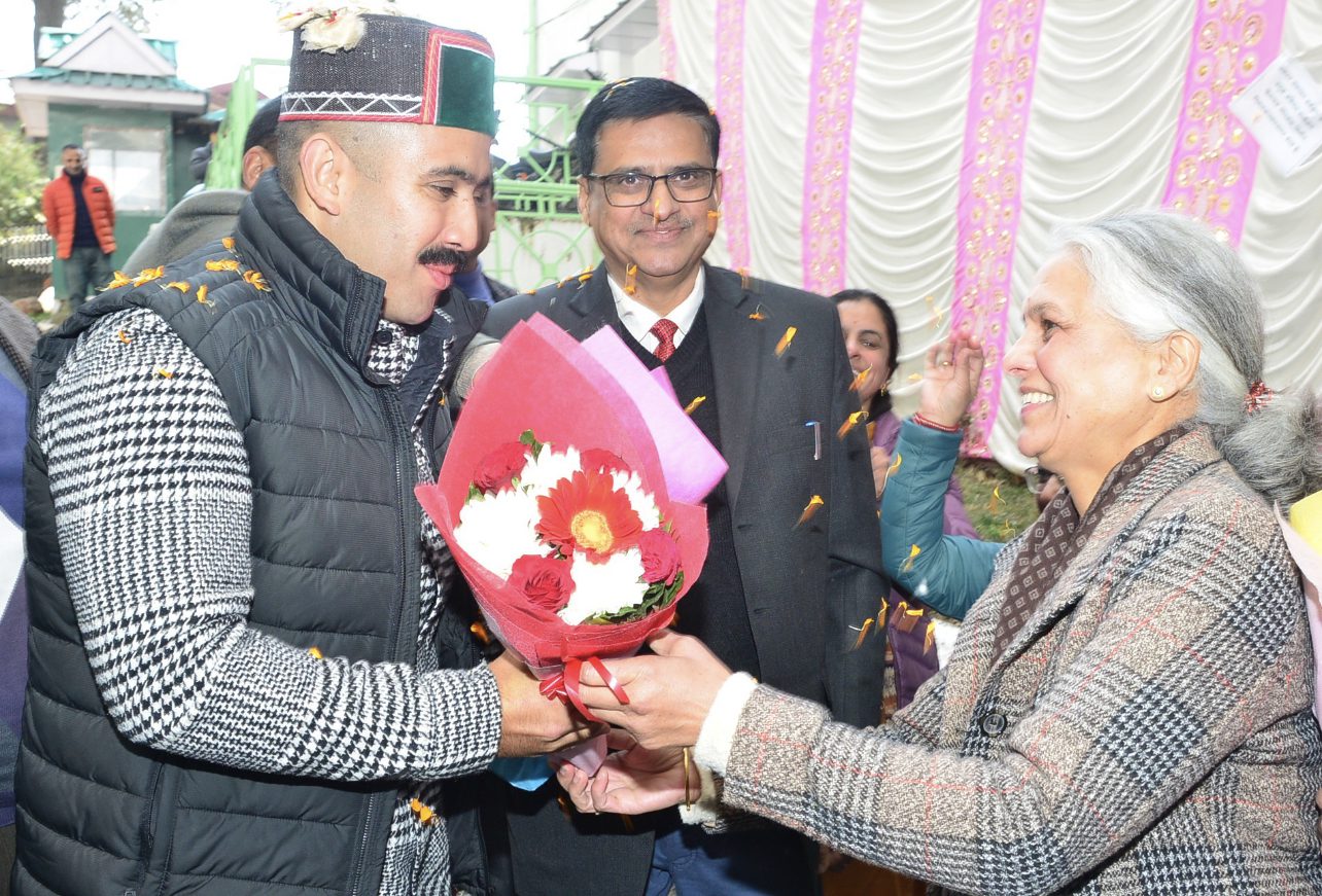 1B0C3B5B-E501-4E64-A881-2078ACBA1545