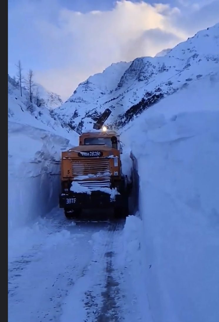 29B0E068-CEAA-40A4-8EB3-AD570B17D672