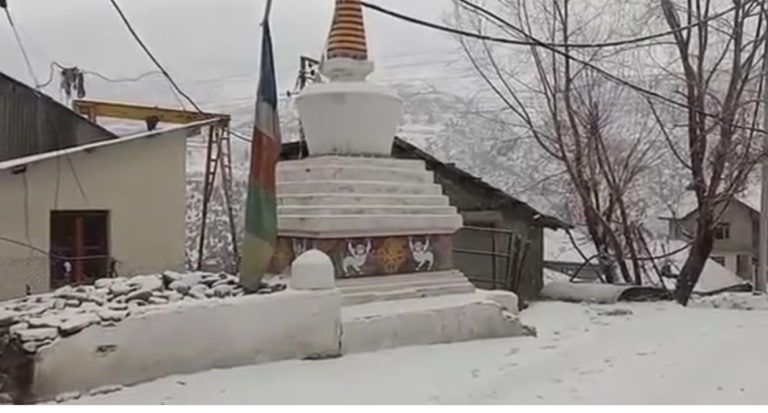 2D854261-2A48-4BF4-8D2A-36FA23526AB1