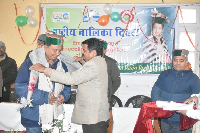 2DB656F7-616A-462D-BA2D-841CBC2F7E1E