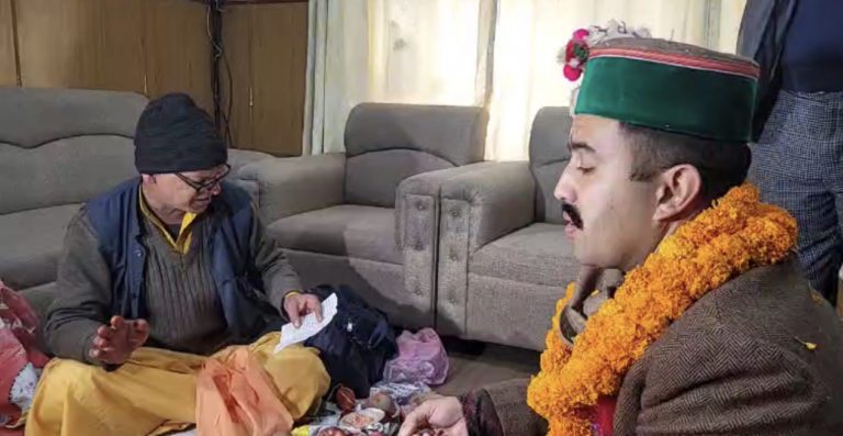 3A350FEB-F996-4928-A5A1-D0D5BAF5D8D5