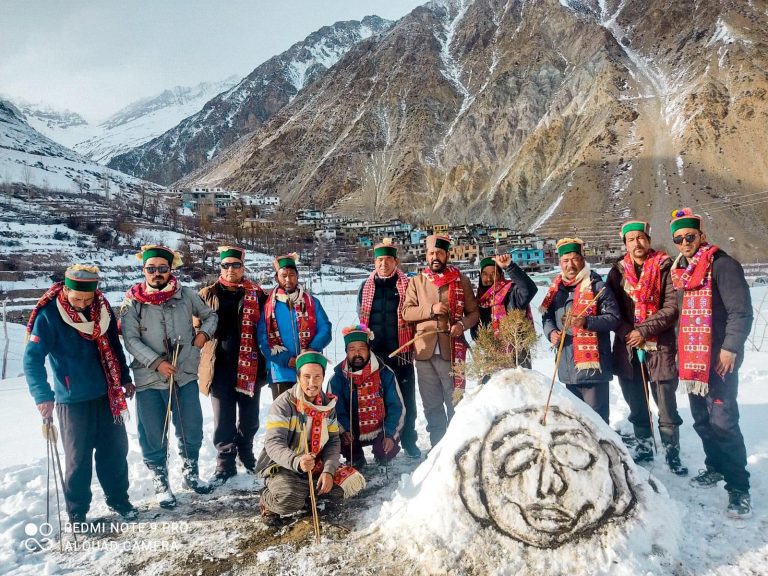 AE7B6886-5278-4F43-BBA6-C3287AC19F99