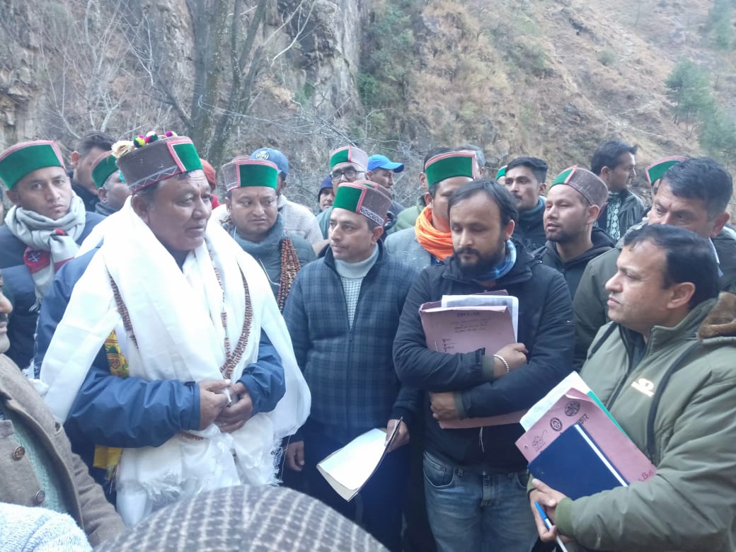 E341E810-F675-4438-8885-2300A610911D