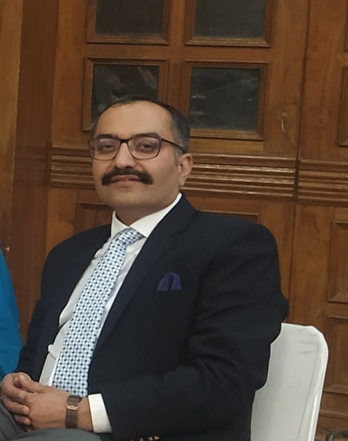 12854664-5CBB-424B-B1E3-71B4FCFD2243