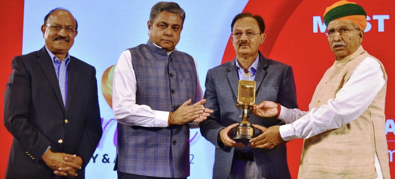 152A6EE1-D258-403C-A76F-4EFD5EFE0C3B