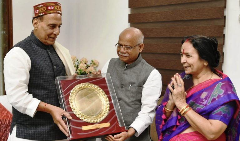 2CEFEA8C-2D6C-4451-84B3-4E423C18D48F