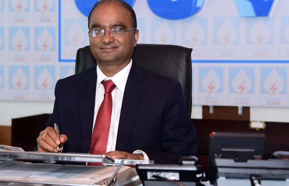 4C5EAAE7-0F18-47DB-AFF3-23385D0BBF12