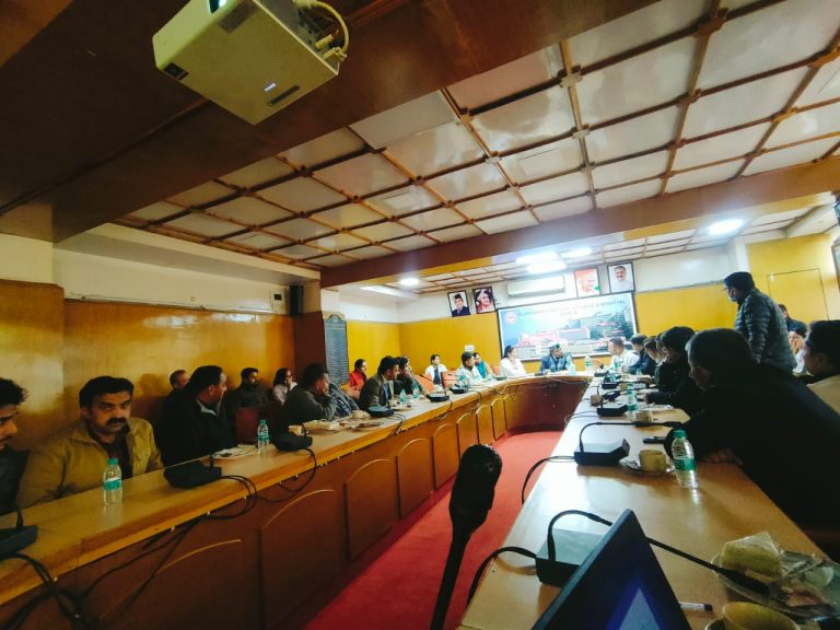 7124A65D-CFFD-4EAD-B40A-574E35B913CB