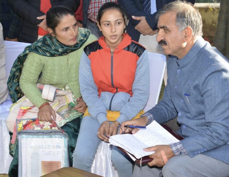 8A6C2B53-E453-4C42-83DD-55424CEC23C5