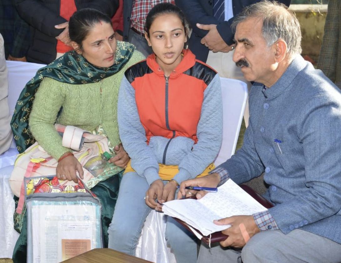 8A6C2B53-E453-4C42-83DD-55424CEC23C5