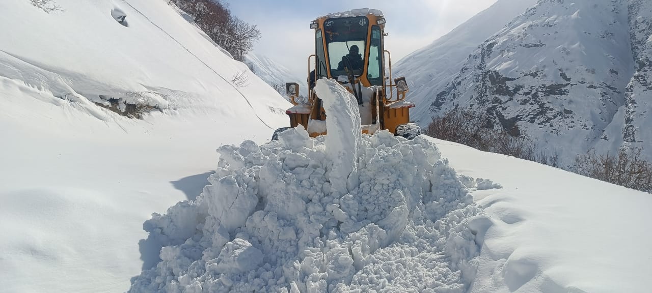 CB8654D1-3B5B-4719-A6D7-3C227ABDBABF