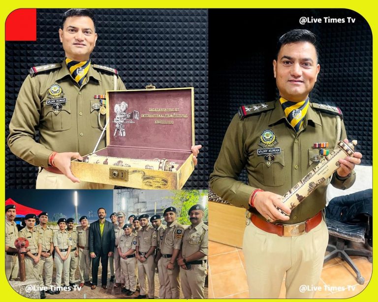 E3E12AF8-F31A-43F2-B393-3E9CC67FE86E