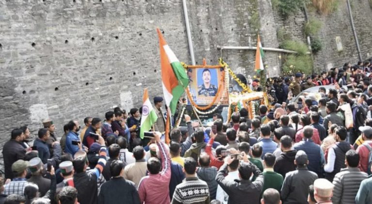 42ABA9A8-B944-4DA3-AA82-E3A36E14E210