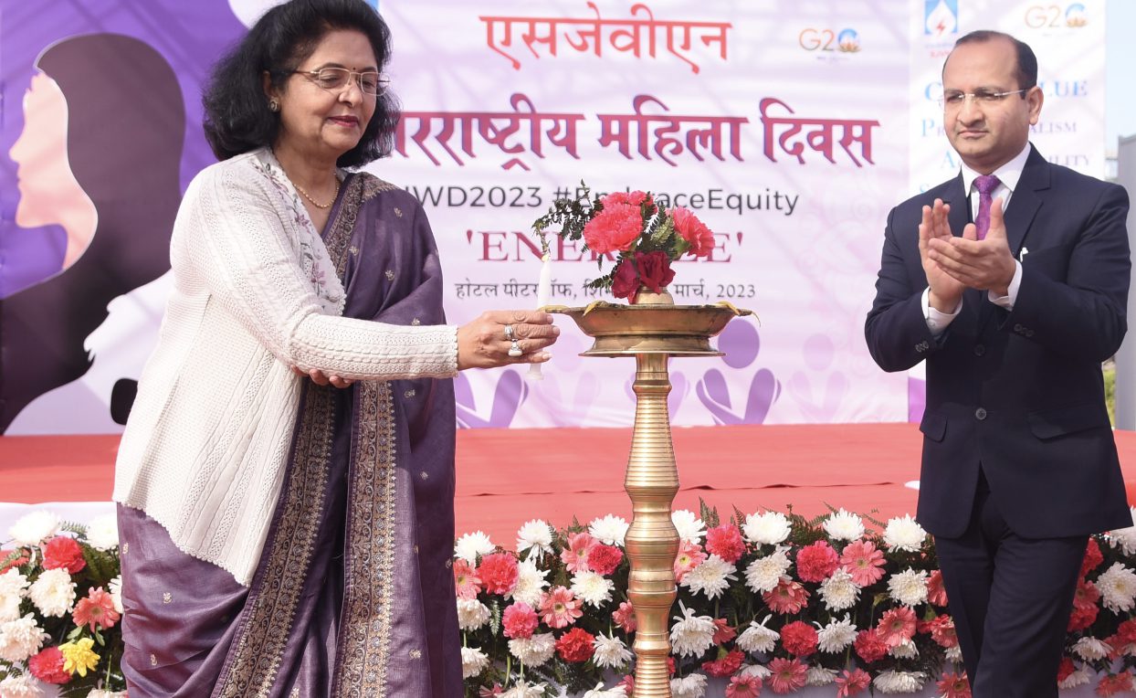 4D7993A7-5E5E-464A-B22F-0E9D533CB287