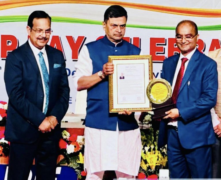 B1EB2A58-0664-4CC1-A874-9F6B15AE810F