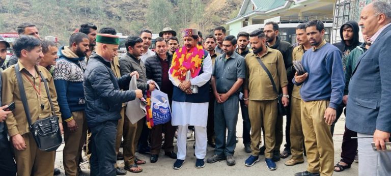 C0AFCECC-2B58-4704-A7AF-5022B22B9D03