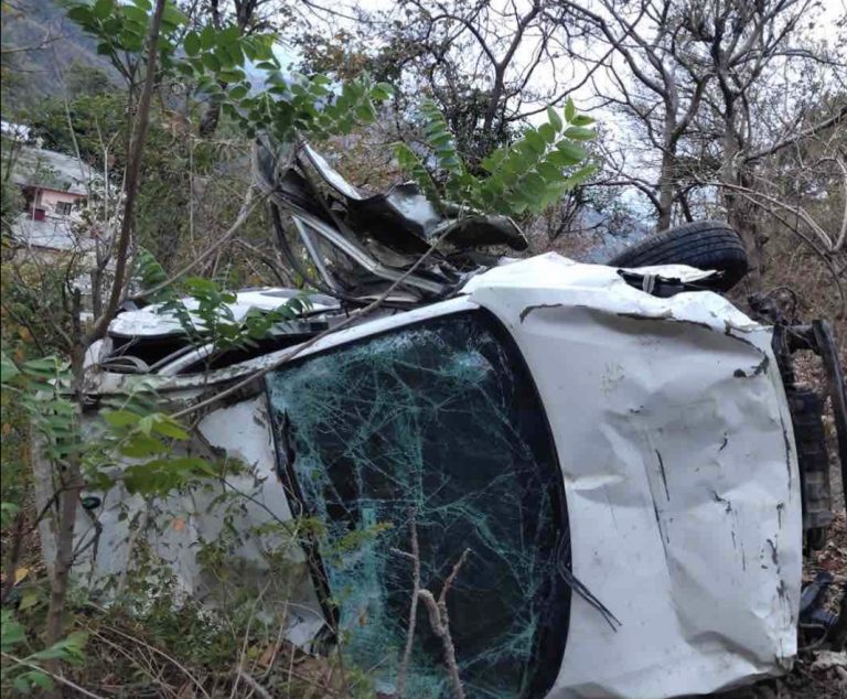 DFBEEED6-F269-43C3-BA4D-833899952F30