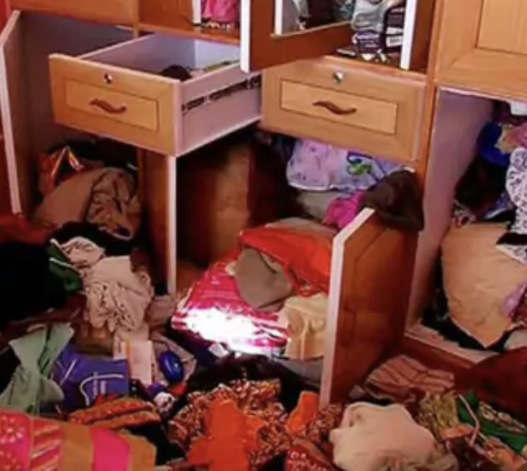 E3AB40B4-DF7C-4290-ADB0-F03B22FEF2FC