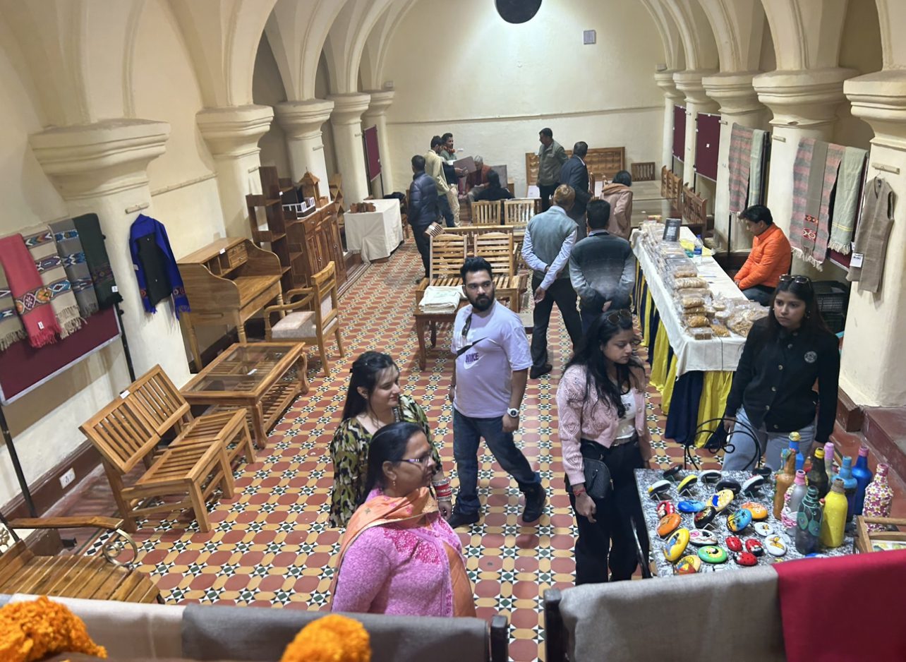 EA1AA050-6625-42DB-A34F-D16CEAED40C6