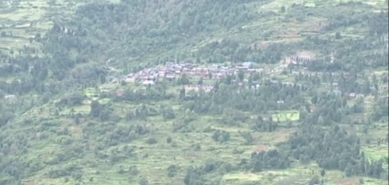 EE487FC0-680F-4341-8F2C-C3B541BEBAA5