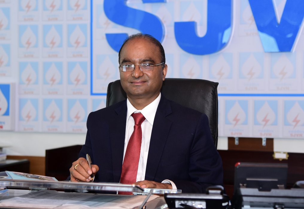 0EB55B0E-61CD-447A-8155-33788FFF2D44