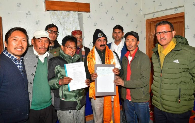 1B6329A1-5CC7-4A1D-B1D2-C14375CDD7B9