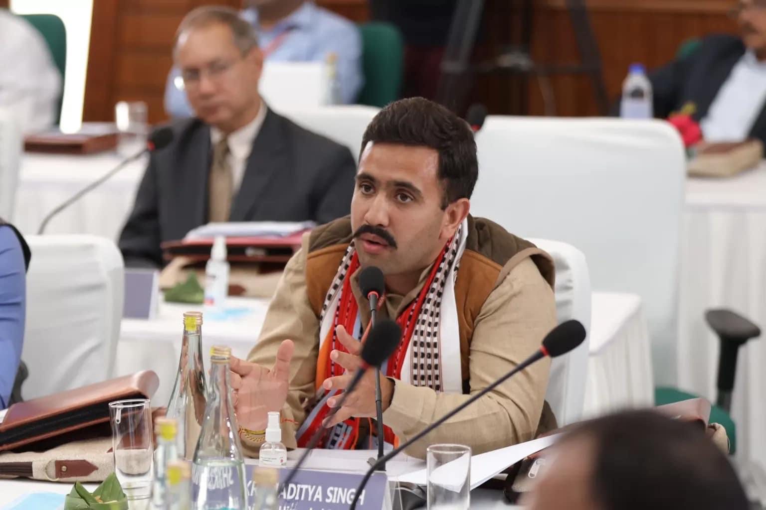 1E624117-C503-42F0-BE93-5F669FCDCA84