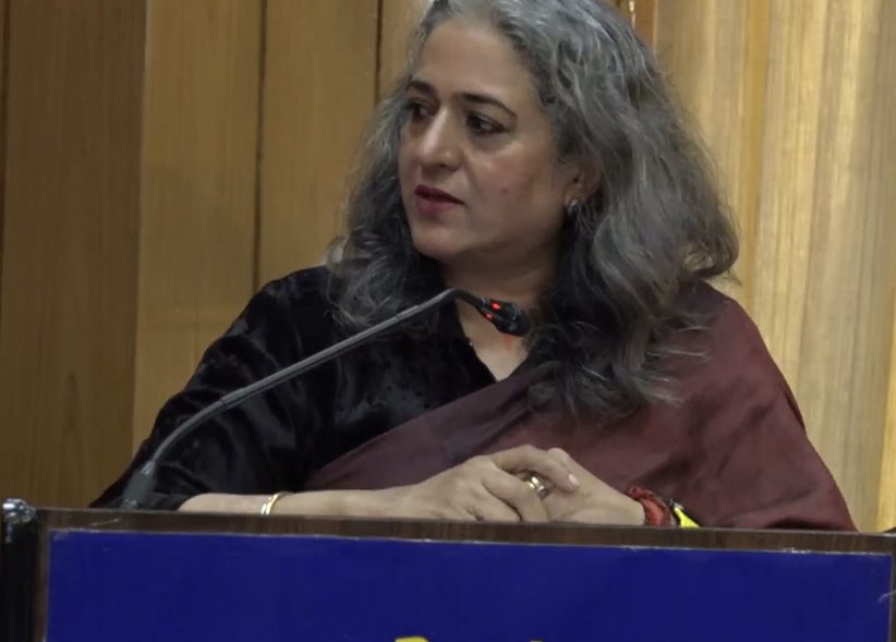 2C32B211-2CEB-4B73-8AC9-D6311DAE56B7