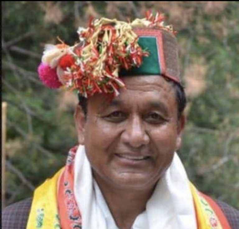 45470411-1049-40FE-81D5-E34E7FEE531B