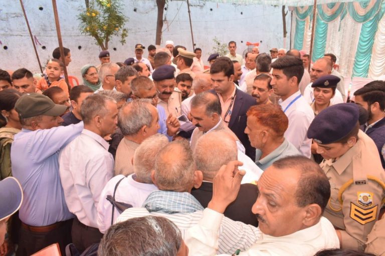 587240C5-6DAB-48FE-B475-04B232F5CBD3