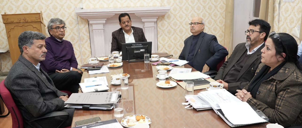 F6BE2505-0AF0-4209-B058-794A70B1B3BD