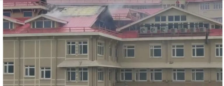 FFE9C475-2F6F-427B-8D69-440526C2B60B