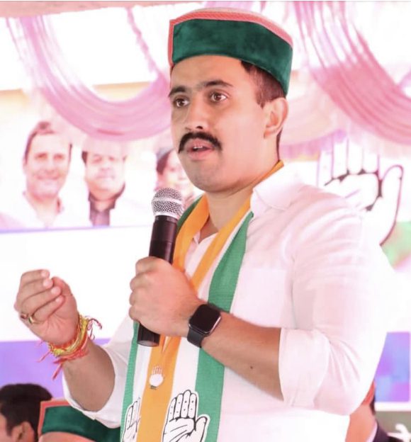 C1D54925-9662-46B1-B2B3-2FF6CC879531