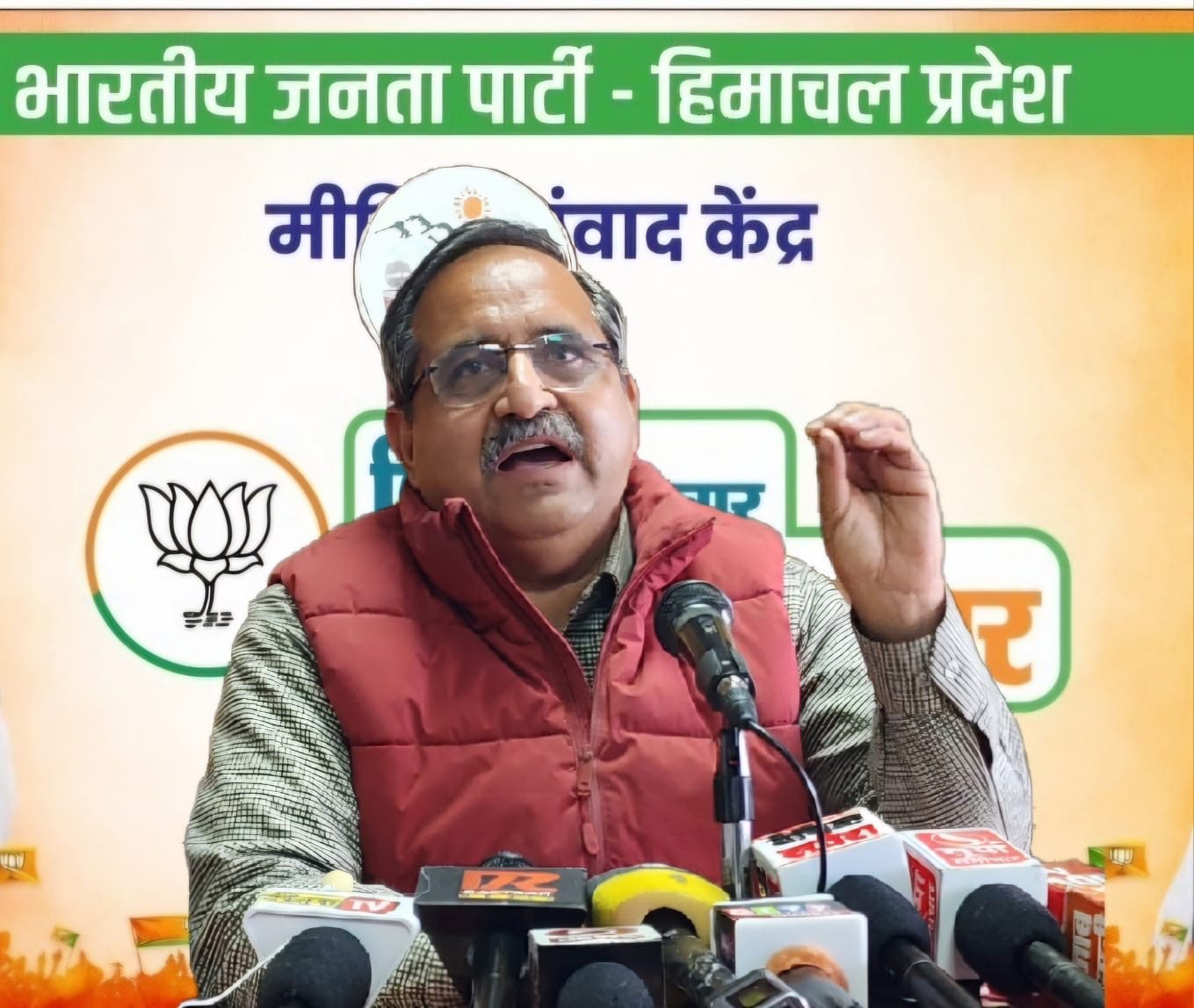 cf8eeb17-d025-4547-b2ee-2a16c023a6a0