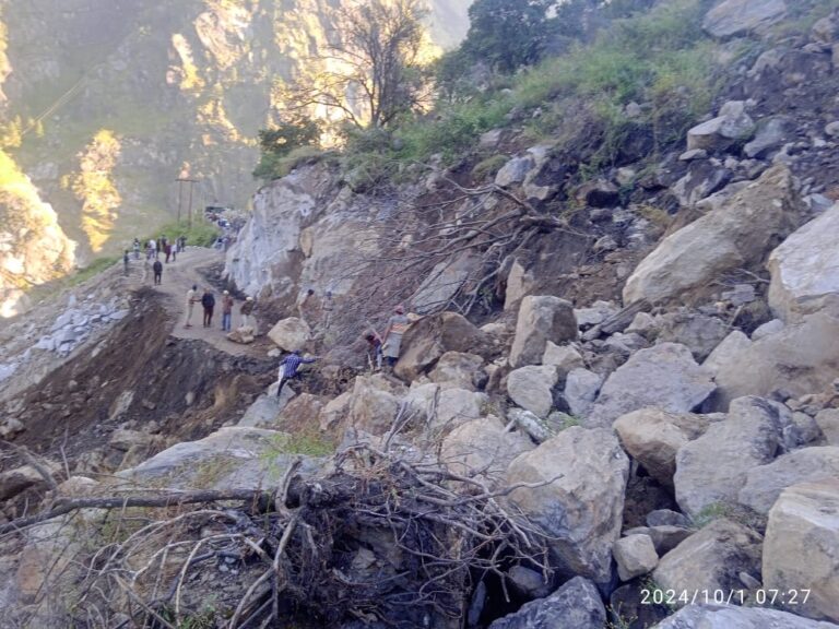 efe93690-6fab-4ffd-8648-cfdf8ed89f4b