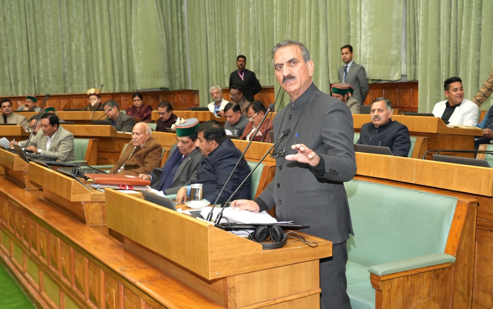 2e765c7c-21ee-4b28-8faa-6d789d4c55ea