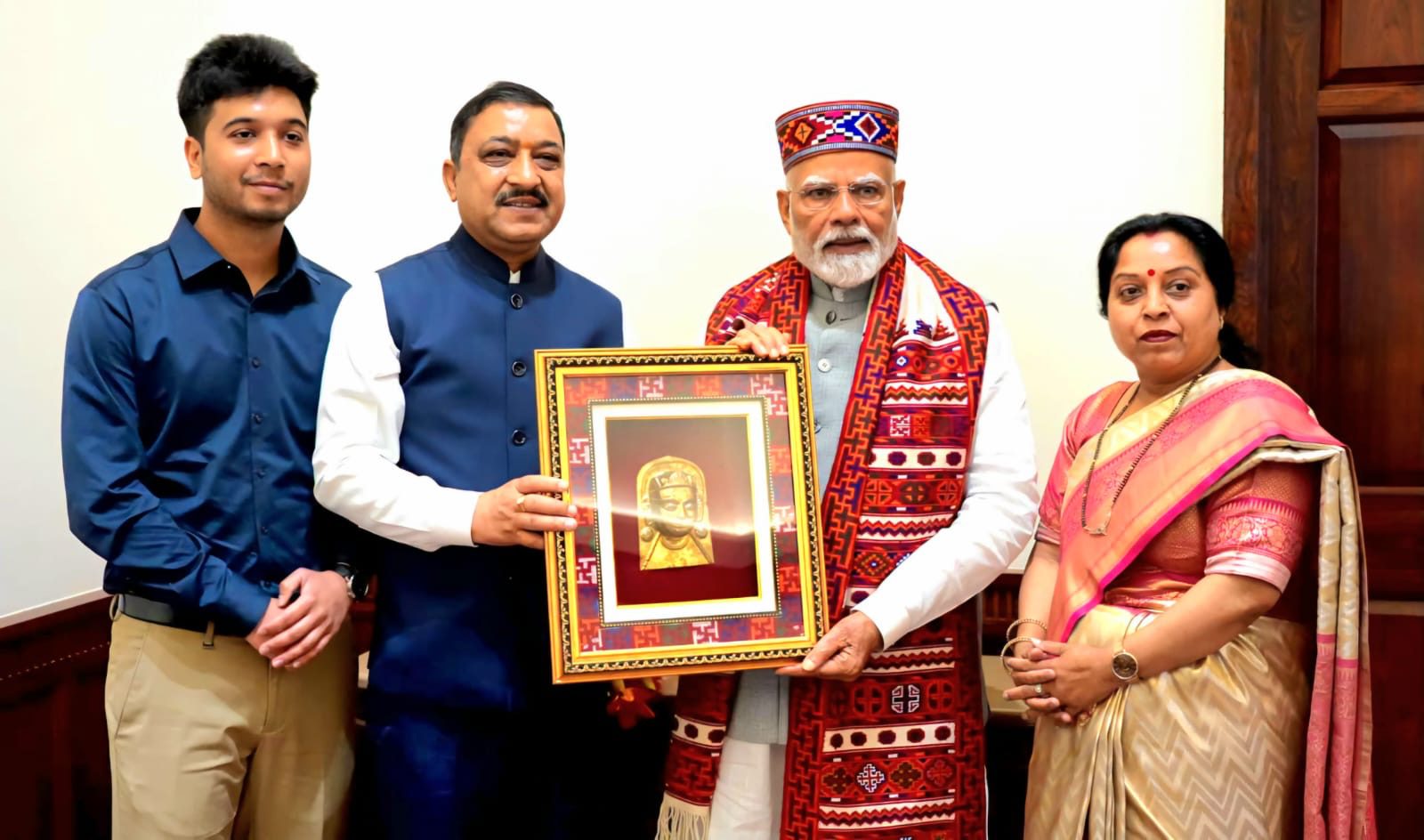 fb7bb460-be53-4275-8e8f-00f8a6dd8aaf