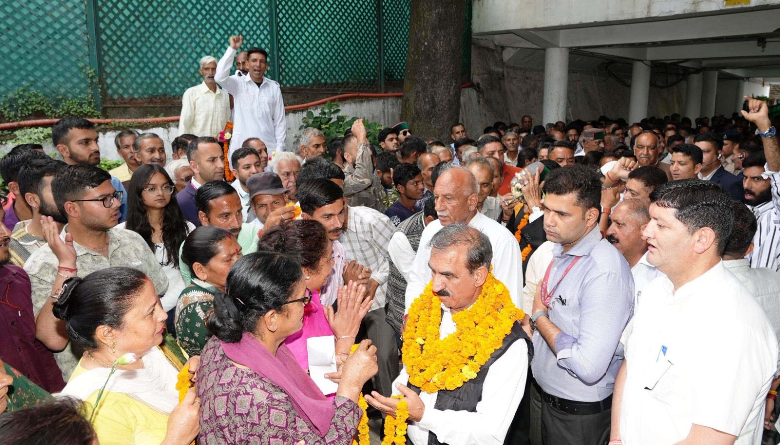 e26b6b20-54d6-4fe2-a05e-a78d716ed254