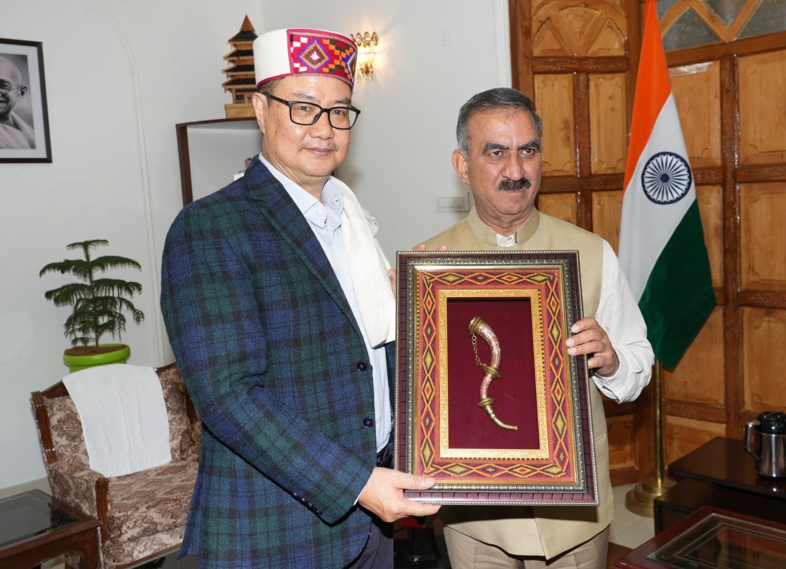 4bdadf6b-ff9e-47a2-aad9-f93db5a18dc2