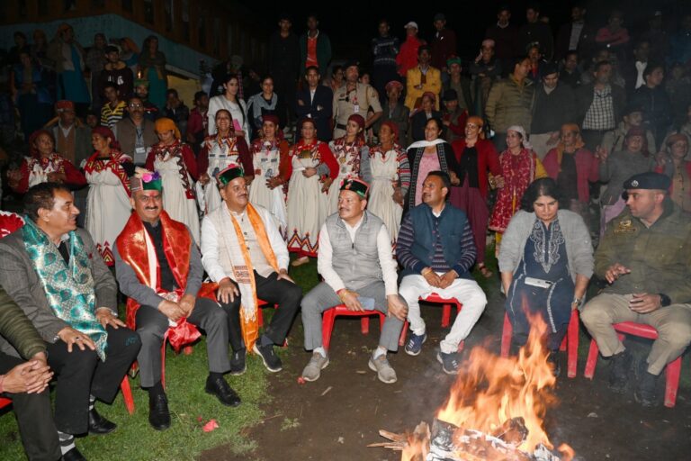 f1b628a1-64c4-4d49-98b9-a73c3c9c7749