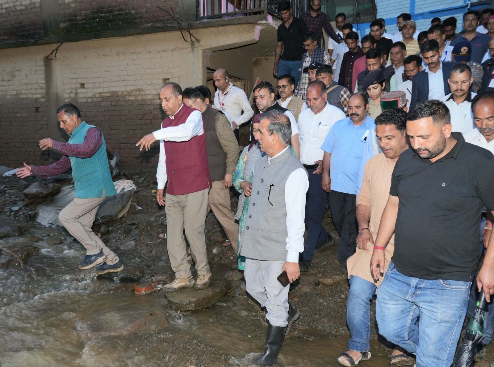 51f31aeb-f56d-4ae6-aefd-27d7770c9be6