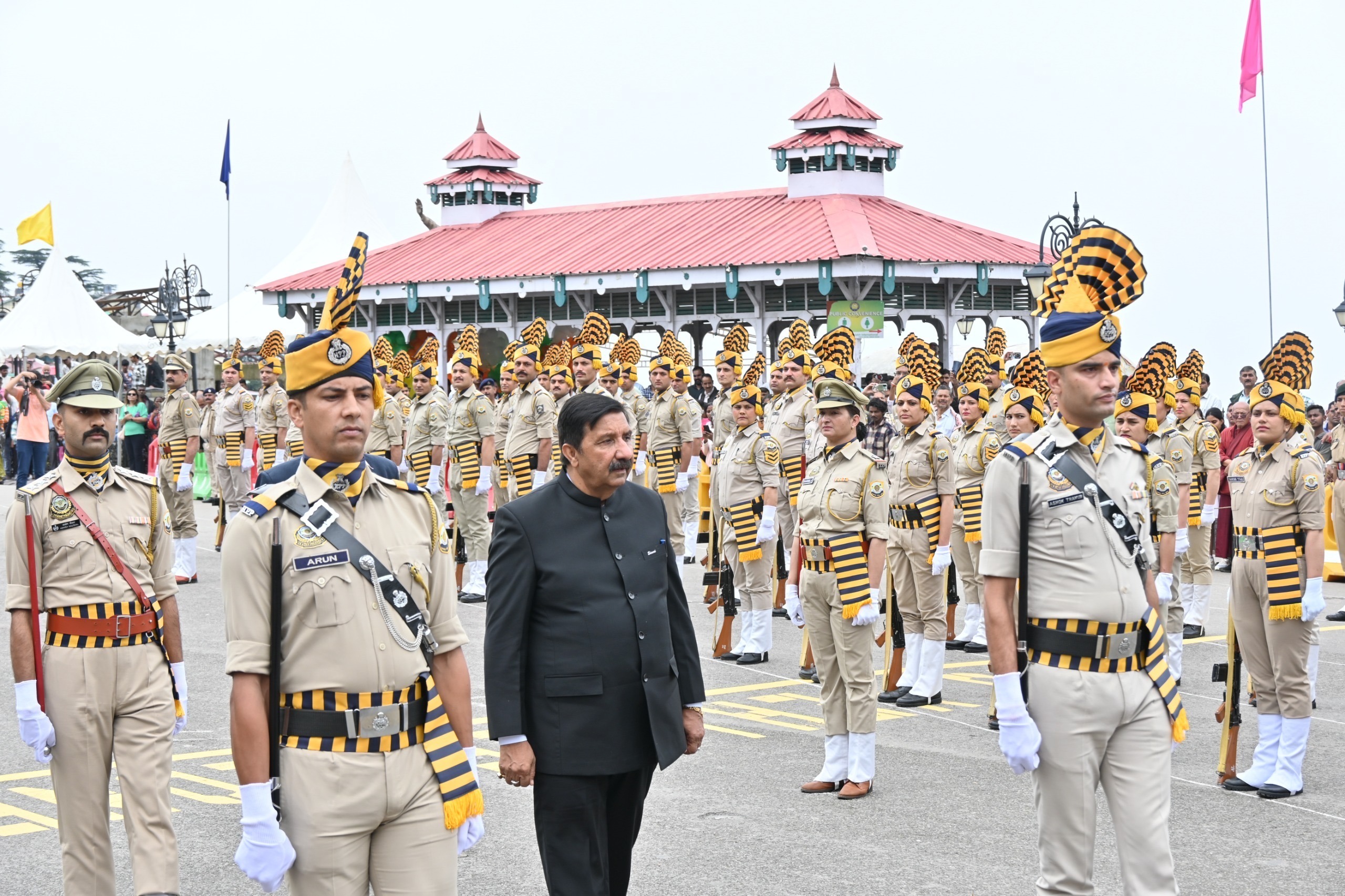 e083da61-b7aa-461d-b28b-21dd43e34ac9