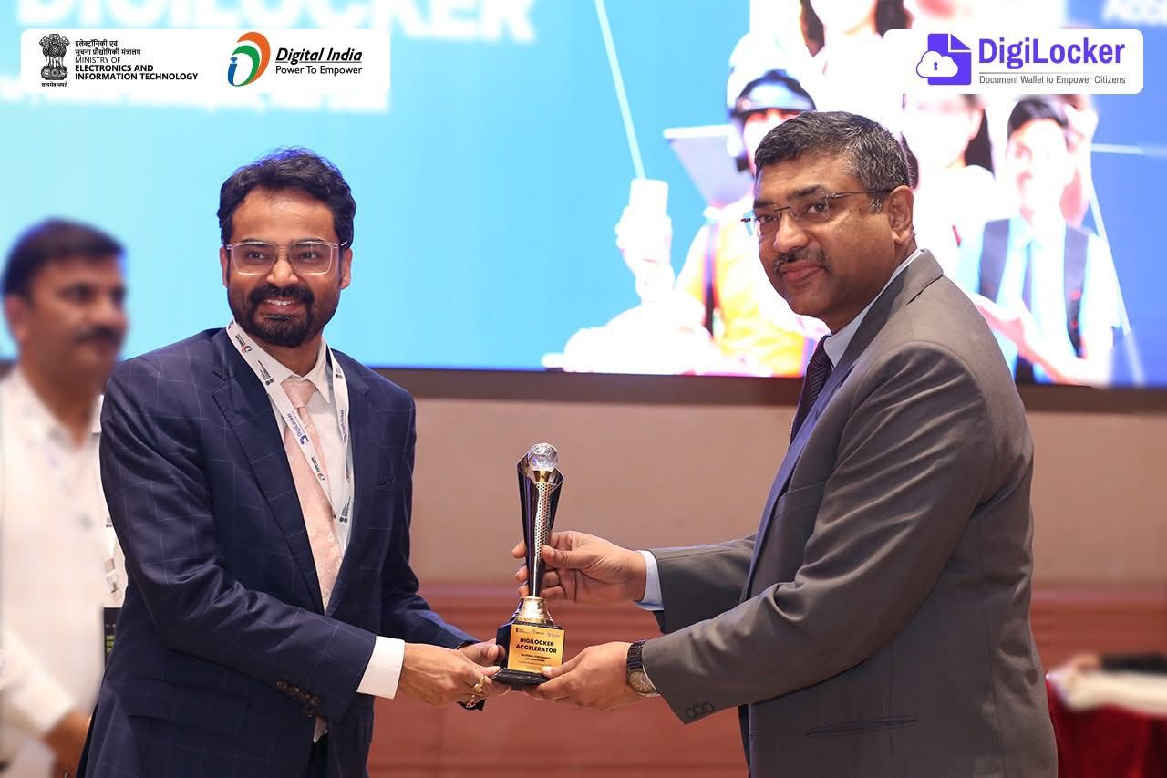 cfa45bc5-768d-4e8d-9055-ff437bd4c950